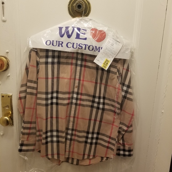 HOSTPICK !!!!! Burberry Iconic Nova Check Shirt - Picture 3 of 12